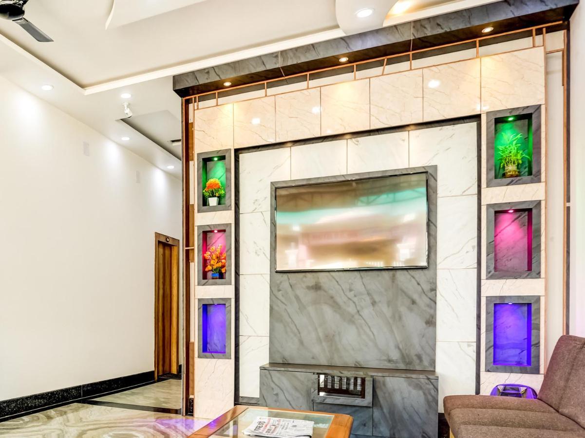 Oyo 75850 Vishwanath Guest House バラナシ エクステリア 写真